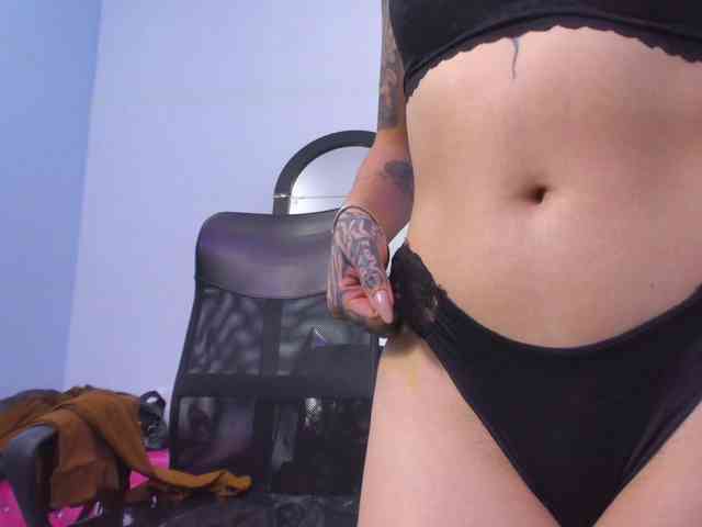 IsabellaSummer webcam