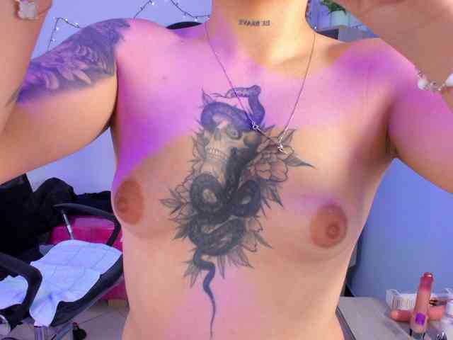 IsabellaSummer webcam