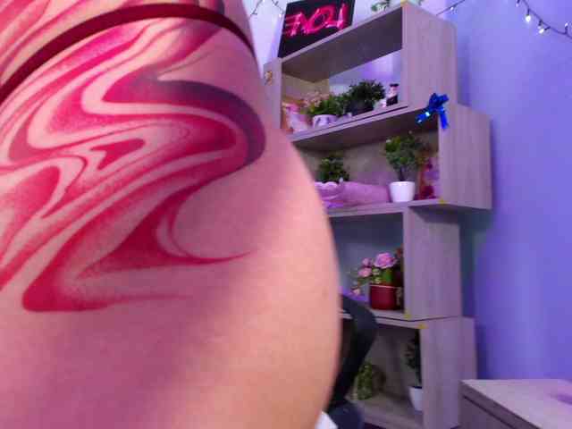 IsabellaSummer webcam