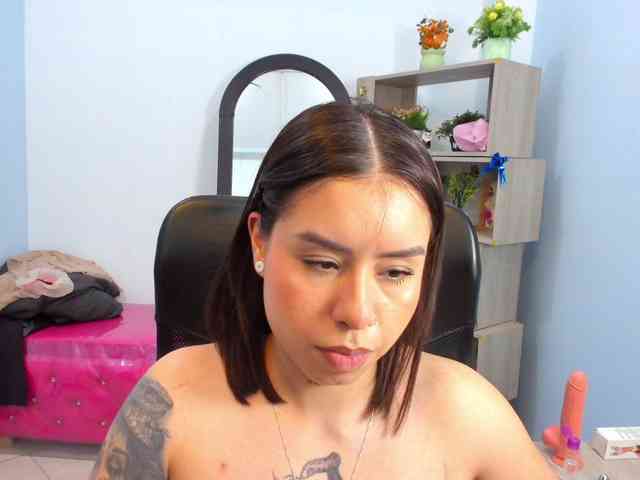 IsabellaSummer webcam