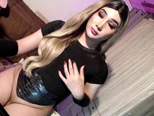 Bigcocknathalie Live Webcam on BongaCams