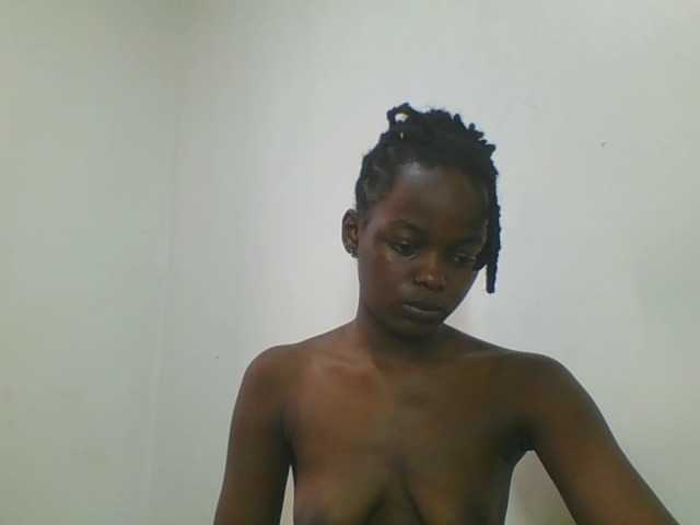 Squirtinglady's BongaCams show and profile