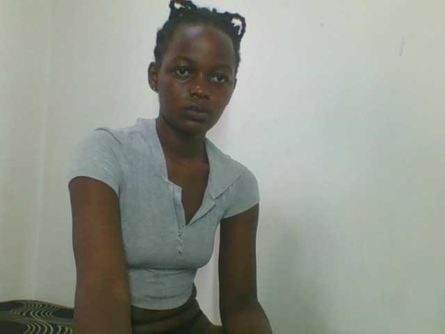 Squirtinglady's BongaCams show and profile