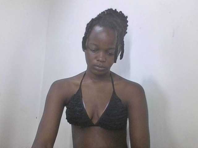 Squirtinglady's BongaCams show and profile