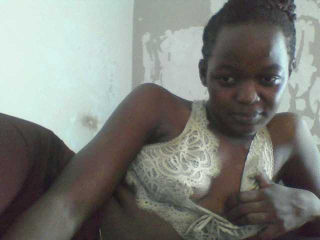 Squirtinglady's BongaCams show and profile