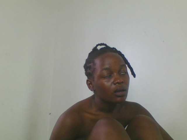 Squirtinglady's BongaCams show and profile