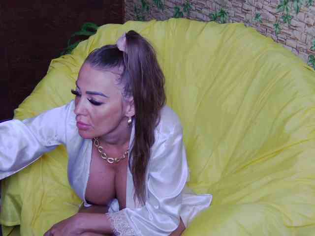 SandraSayd webcam