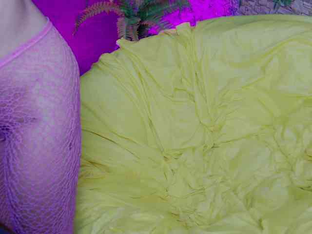 SandraSayd webcam