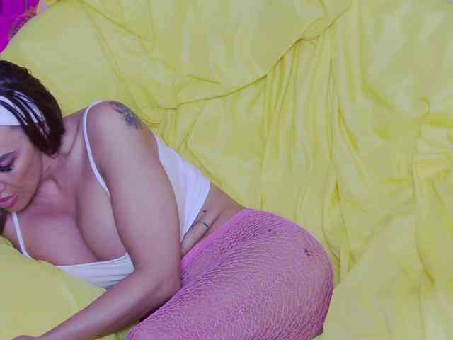 SandraSayd webcam