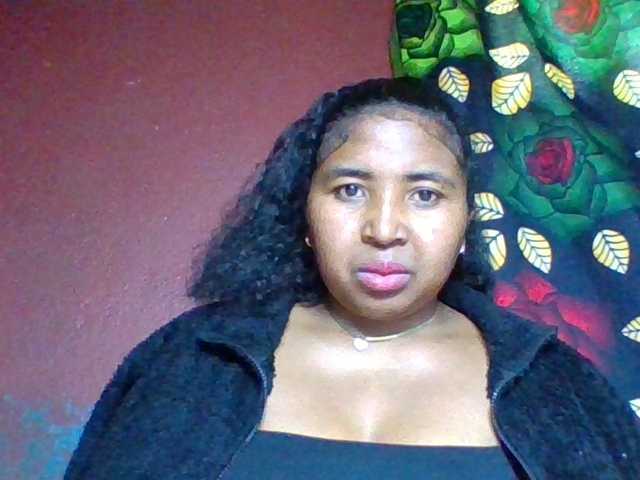 Josy-2 live cam on BongaCams