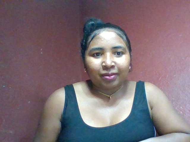 Josy-2, en vivo ahora en BongaCams