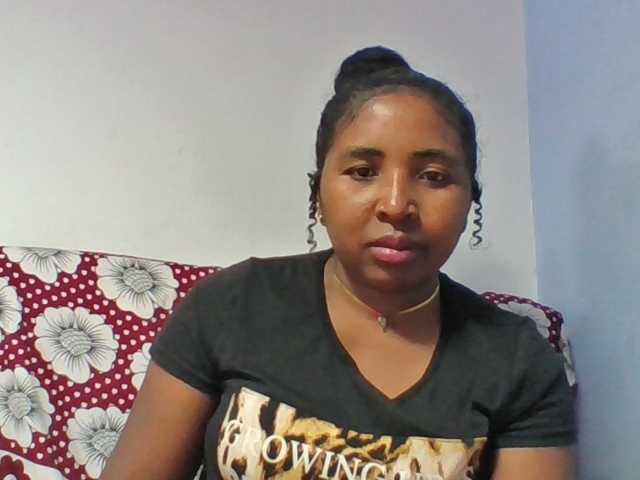 Josy-2 live cam on BongaCams