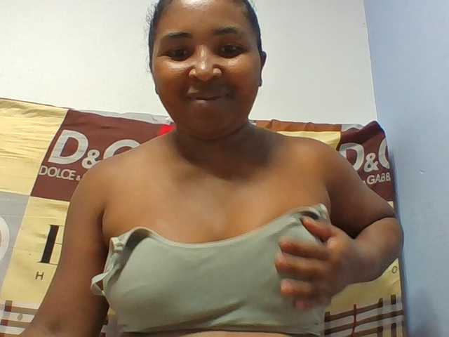 Josy-2 live cam on BongaCams