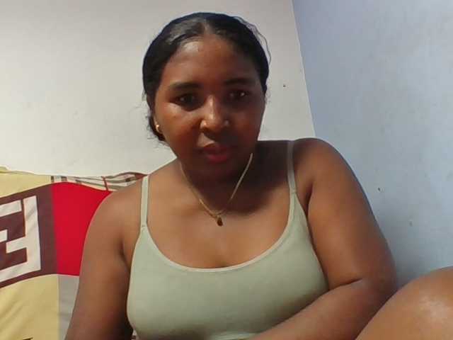 Josy-2 live cam on BongaCams