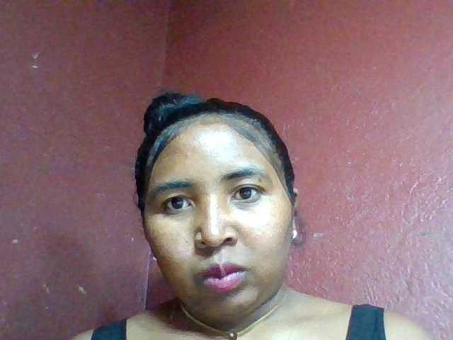 Josy-2, en vivo ahora en BongaCams