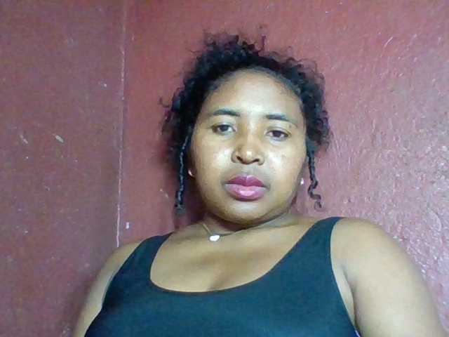 Josy-2 live cam on BongaCams