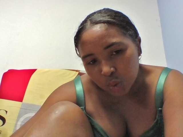 Josy-2 live cam on BongaCams