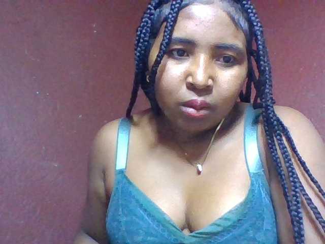 Josy-2 live cam on BongaCams