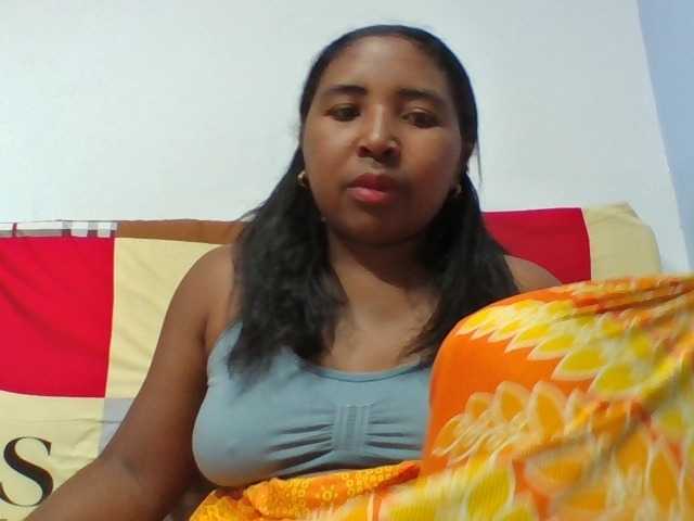 Josy-2 live cam on BongaCams