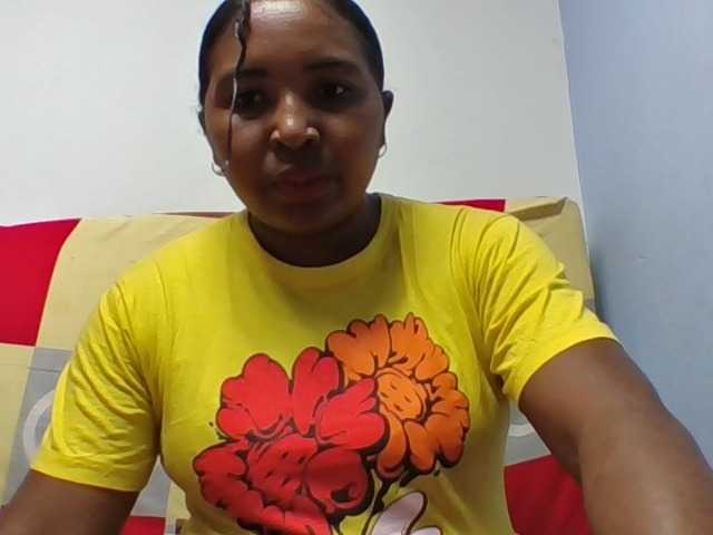 Josy-2 live cam on BongaCams