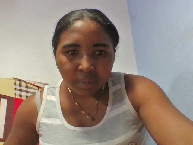 Josy-2 live cam on BongaCams