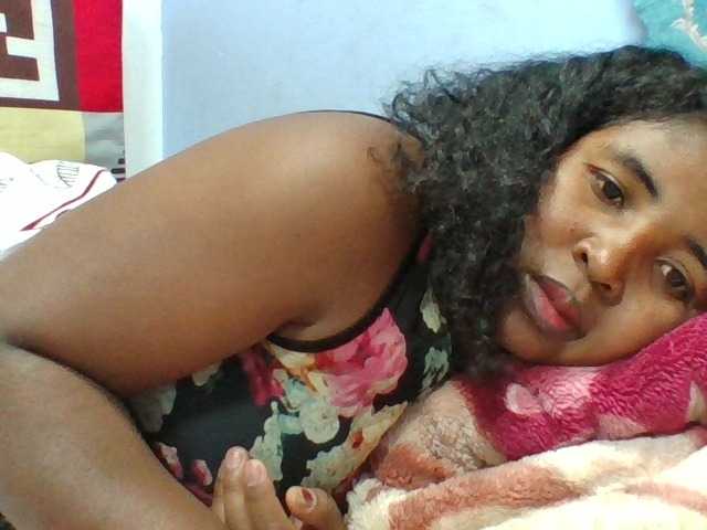 Josy-2 live cam on BongaCams