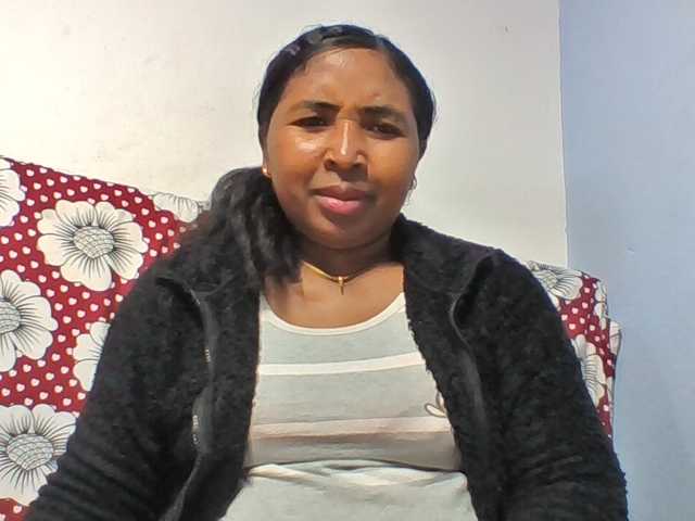 Josy-2 live cam on BongaCams