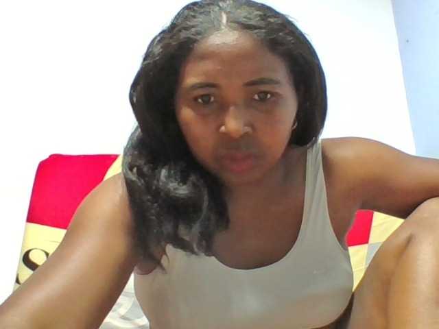Josy-2 live cam on BongaCams