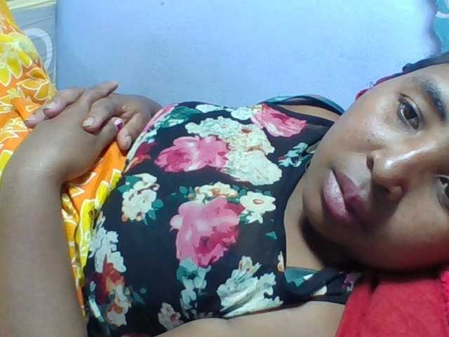Josy-2 live cam on BongaCams