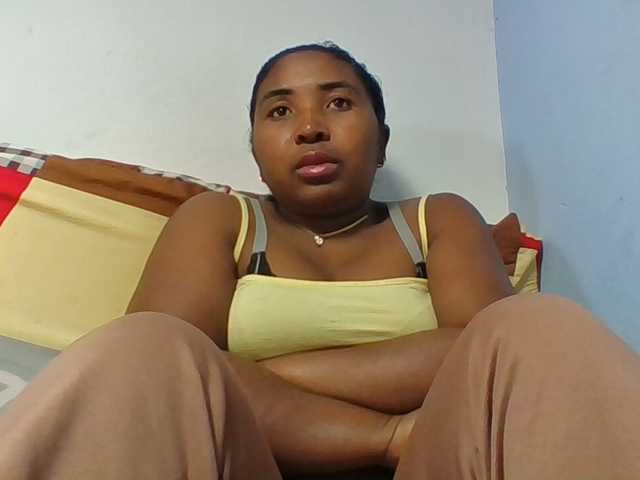 Josy-2 live cam on BongaCams