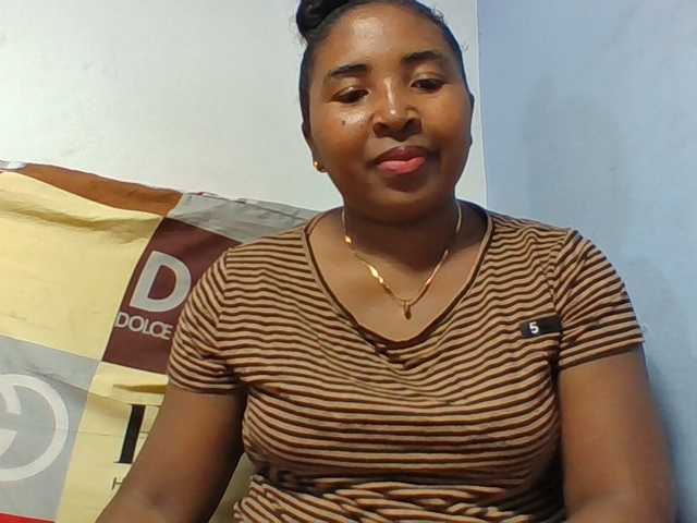 Josy-2 live cam on BongaCams