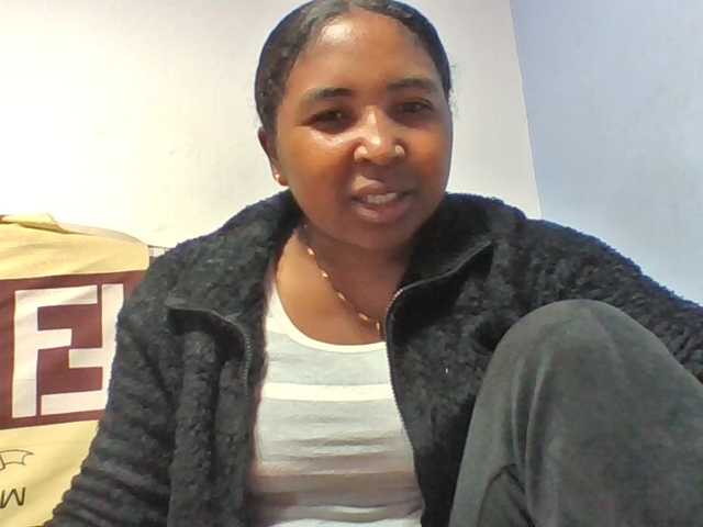 Josy-2 live cam on BongaCams