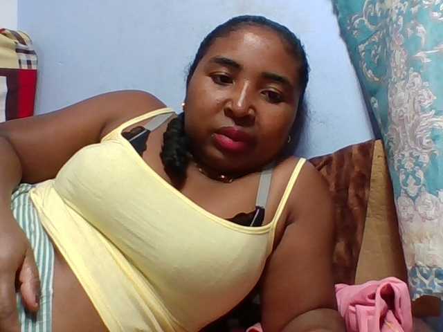 Josy-2 live cam on BongaCams