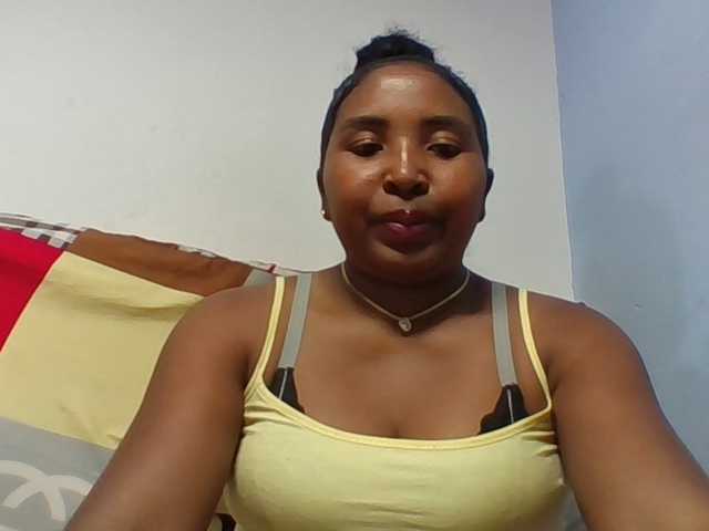 Josy-2 live cam on BongaCams