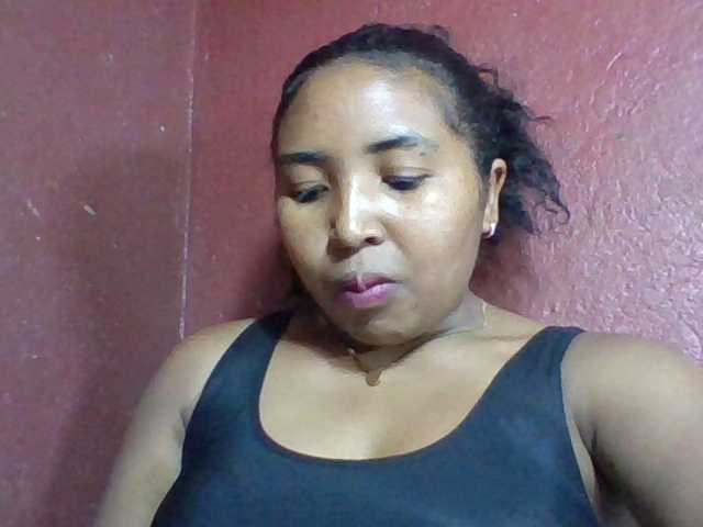 Josy-2 live cam on BongaCams