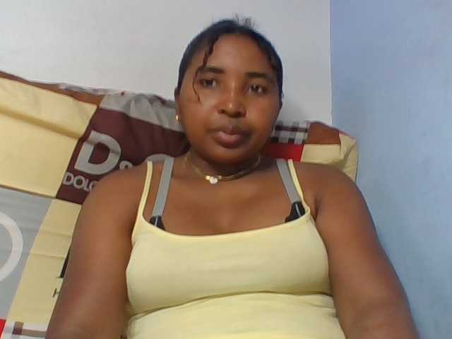 Josy-2 live cam on BongaCams