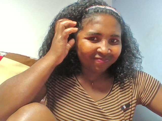Josy-2 live cam on BongaCams