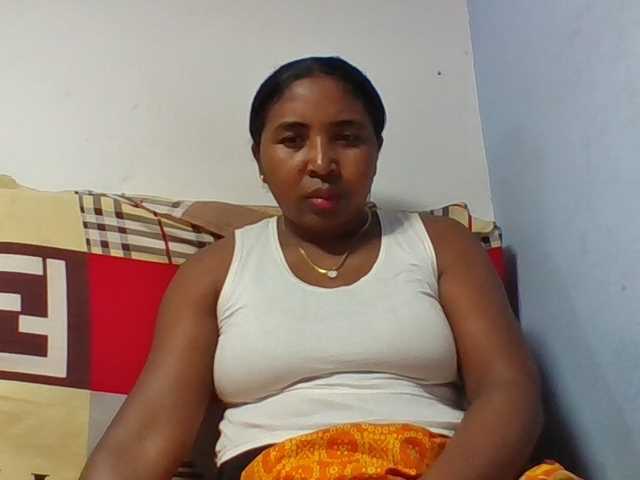 Josy-2 live cam on BongaCams