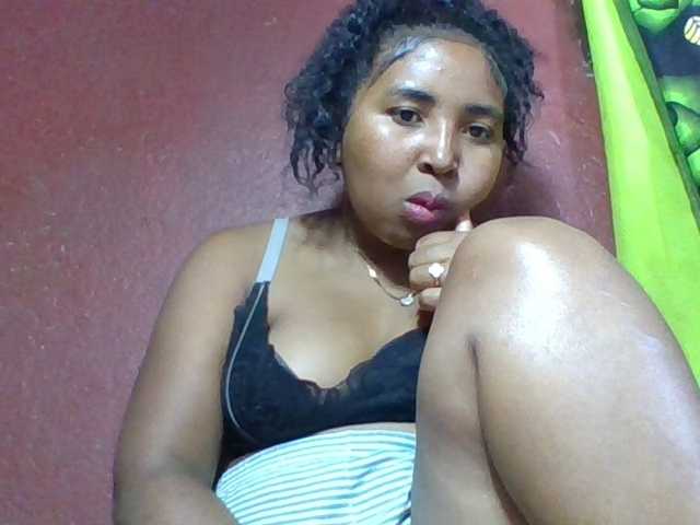 Josy-2 live cam on BongaCams