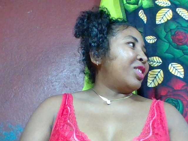 Josy-2 live cam on BongaCams