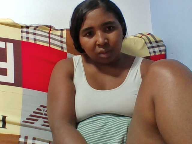 Josy-2 live cam on BongaCams