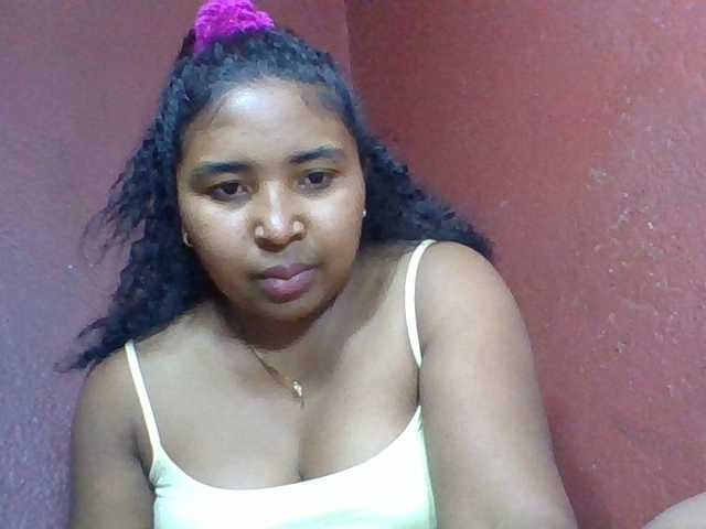 Josy-2 live cam on BongaCams