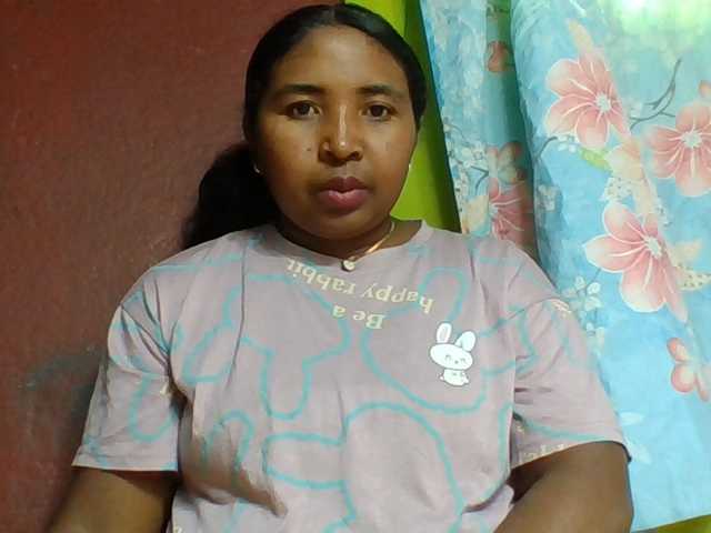 Josy-2 live cam on BongaCams