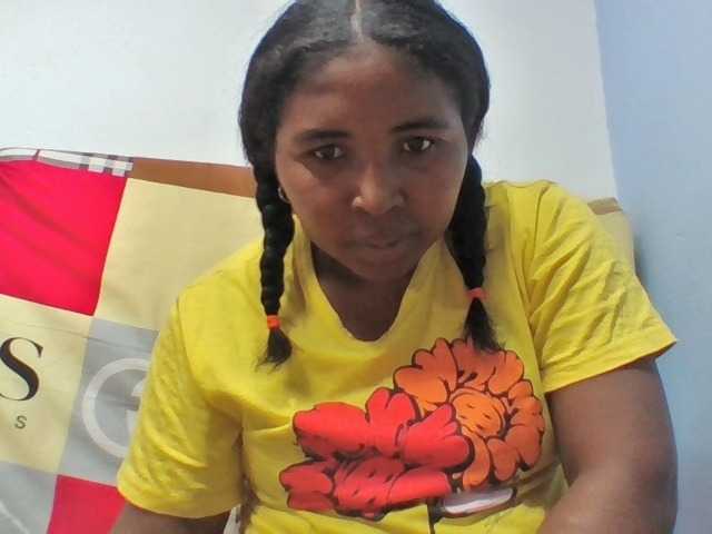 Josy-2 live cam on BongaCams