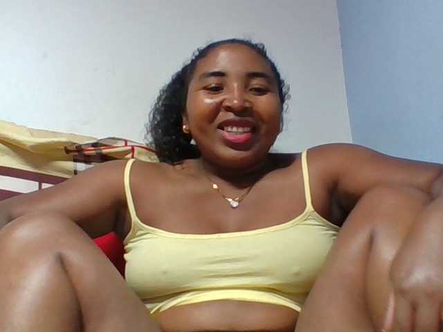 Josy-2 live cam on BongaCams
