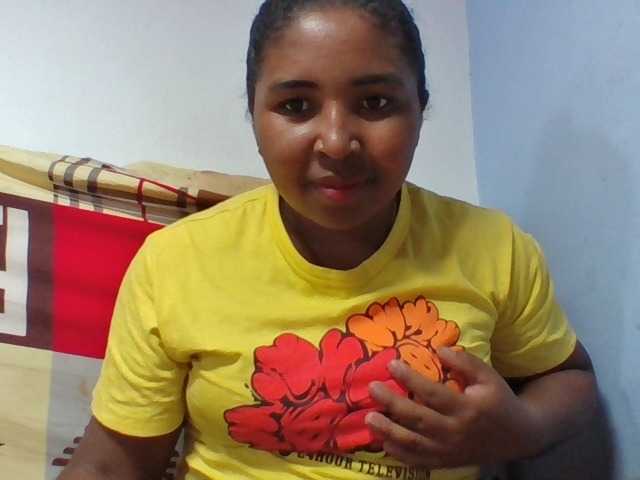 Josy-2 live cam on BongaCams