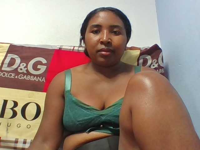 Josy-2 live cam on BongaCams
