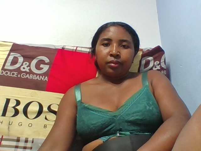 Josy-2 live cam on BongaCams