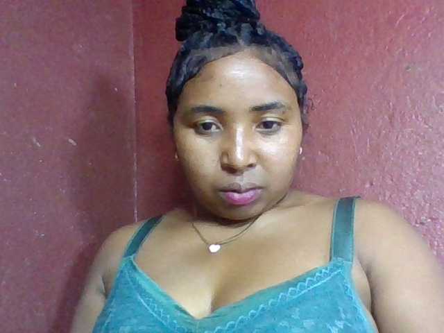 Josy-2 live cam on BongaCams