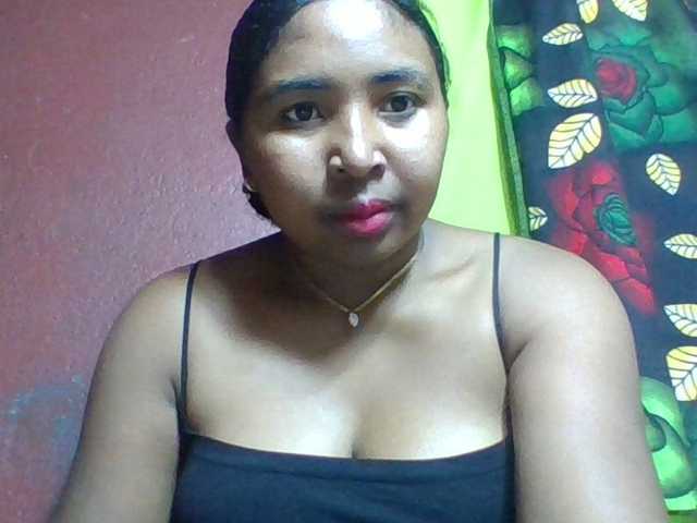 Josy-2 live cam on BongaCams